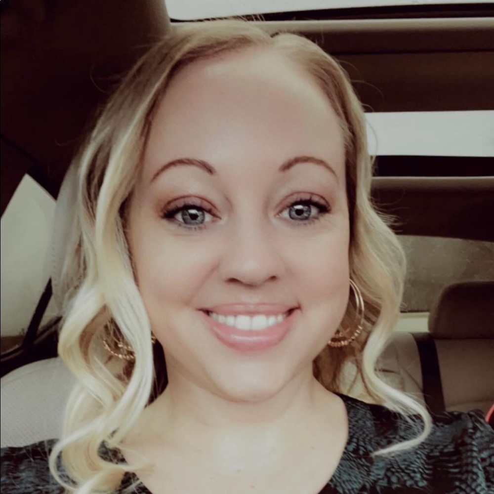 Meet your Posher, Lisa
